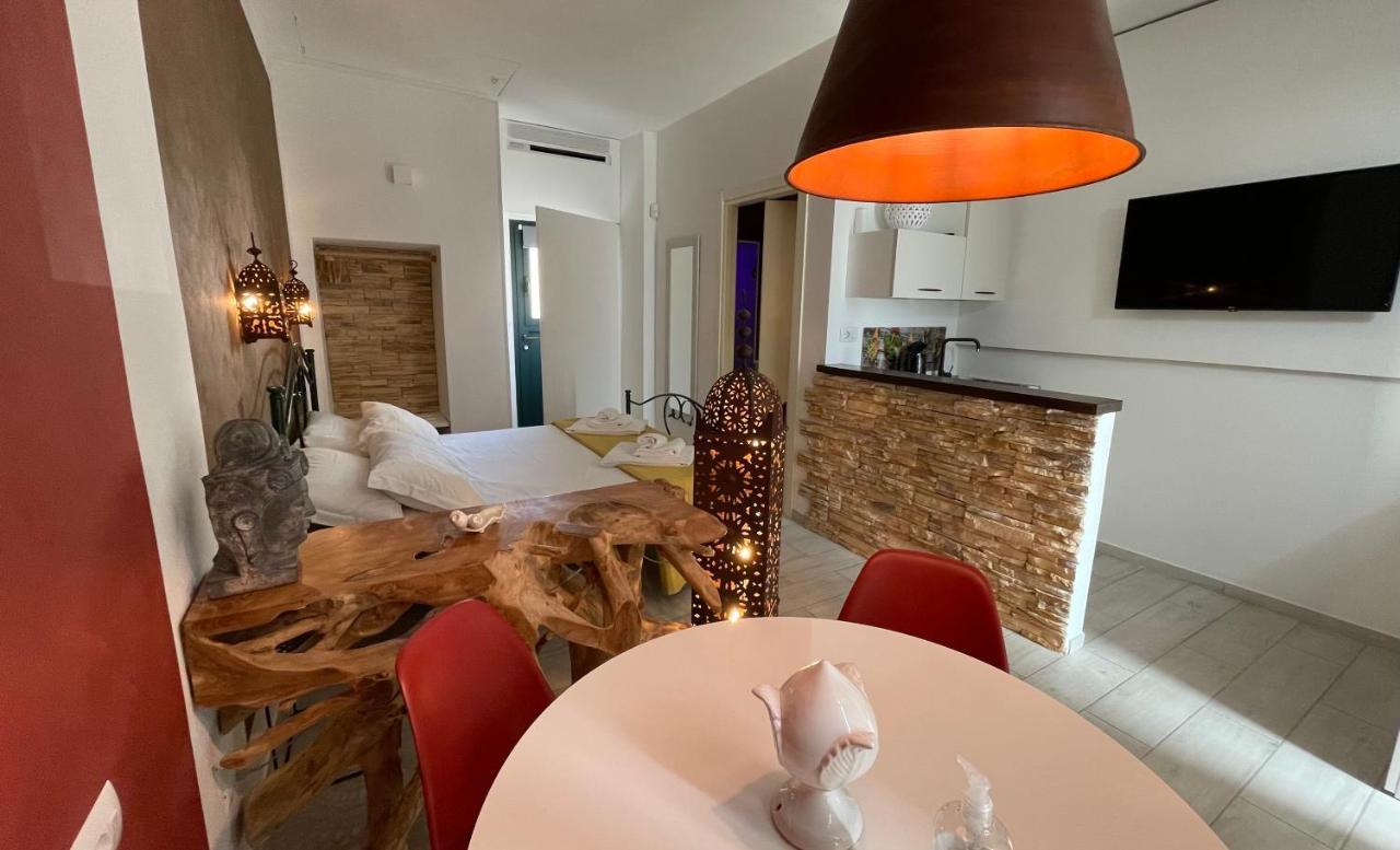 Palazzo Cesare - Monopoli Appartement Buitenkant foto